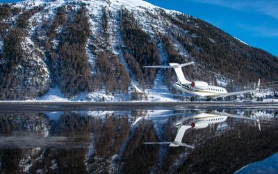 Voler en  jet privé dans les Alpes